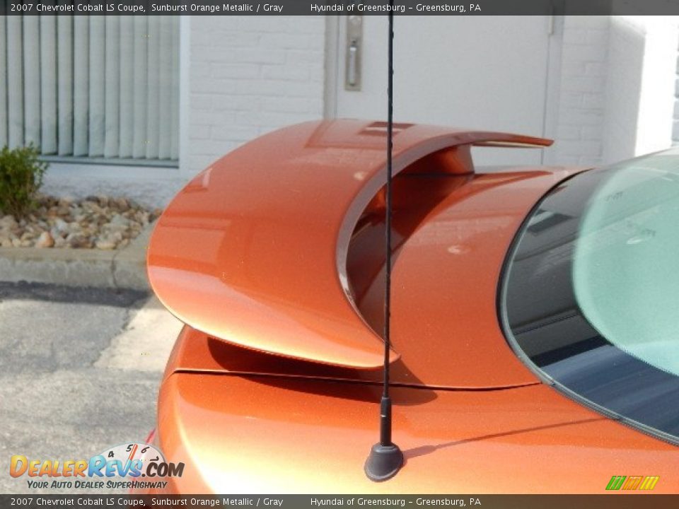 2007 Chevrolet Cobalt LS Coupe Sunburst Orange Metallic / Gray Photo #4