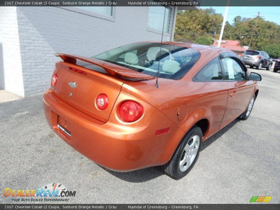 2007 Chevrolet Cobalt LS Coupe Sunburst Orange Metallic / Gray Photo #10