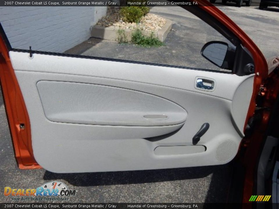 2007 Chevrolet Cobalt LS Coupe Sunburst Orange Metallic / Gray Photo #12