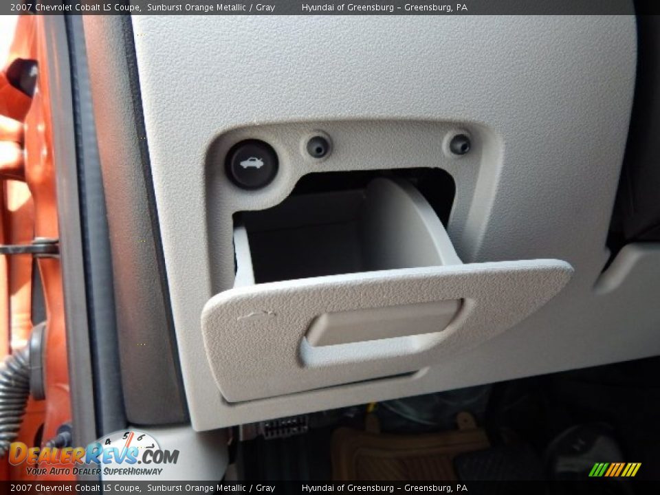 2007 Chevrolet Cobalt LS Coupe Sunburst Orange Metallic / Gray Photo #17