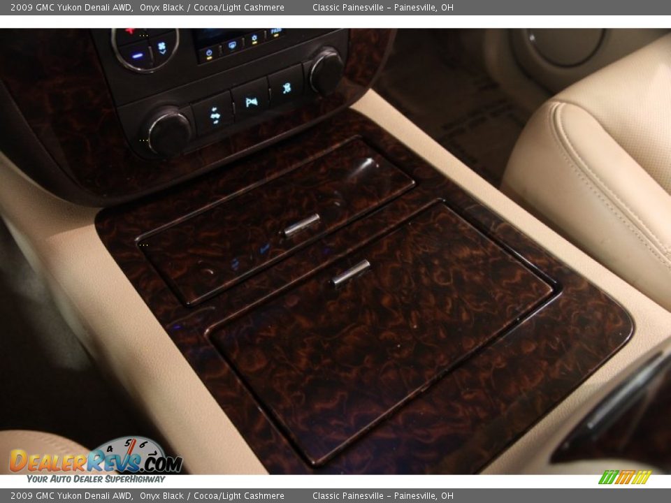 2009 GMC Yukon Denali AWD Onyx Black / Cocoa/Light Cashmere Photo #11