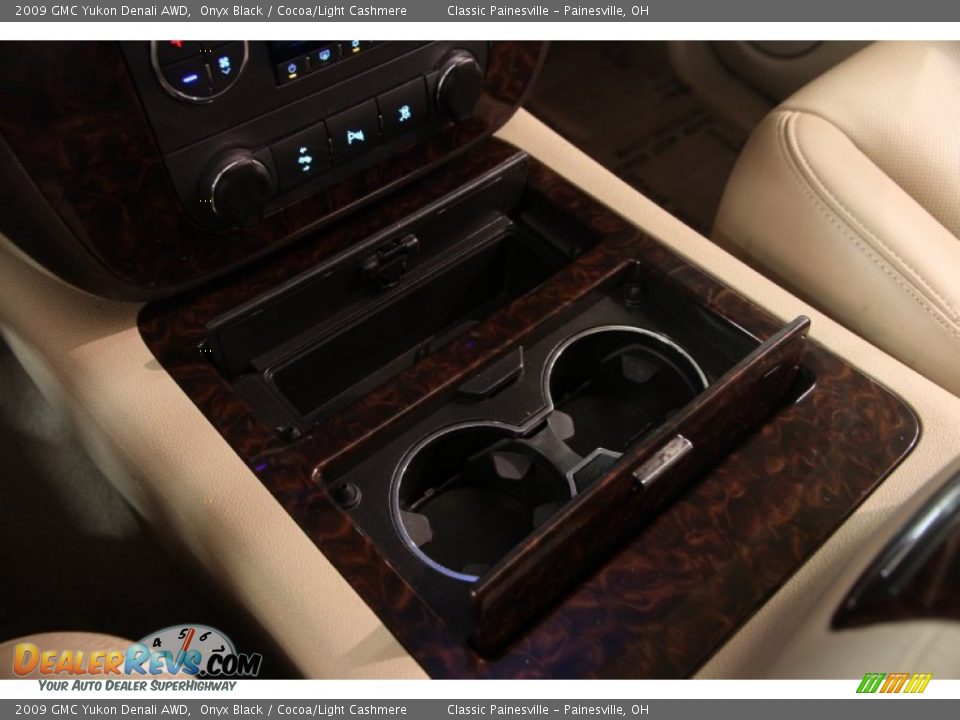2009 GMC Yukon Denali AWD Onyx Black / Cocoa/Light Cashmere Photo #12