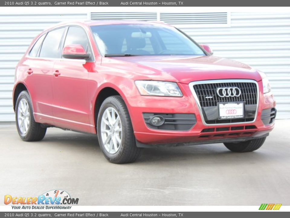2010 Audi Q5 3.2 quattro Garnet Red Pearl Effect / Black Photo #1