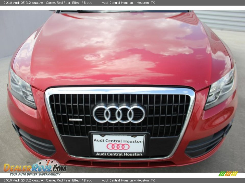 2010 Audi Q5 3.2 quattro Garnet Red Pearl Effect / Black Photo #2