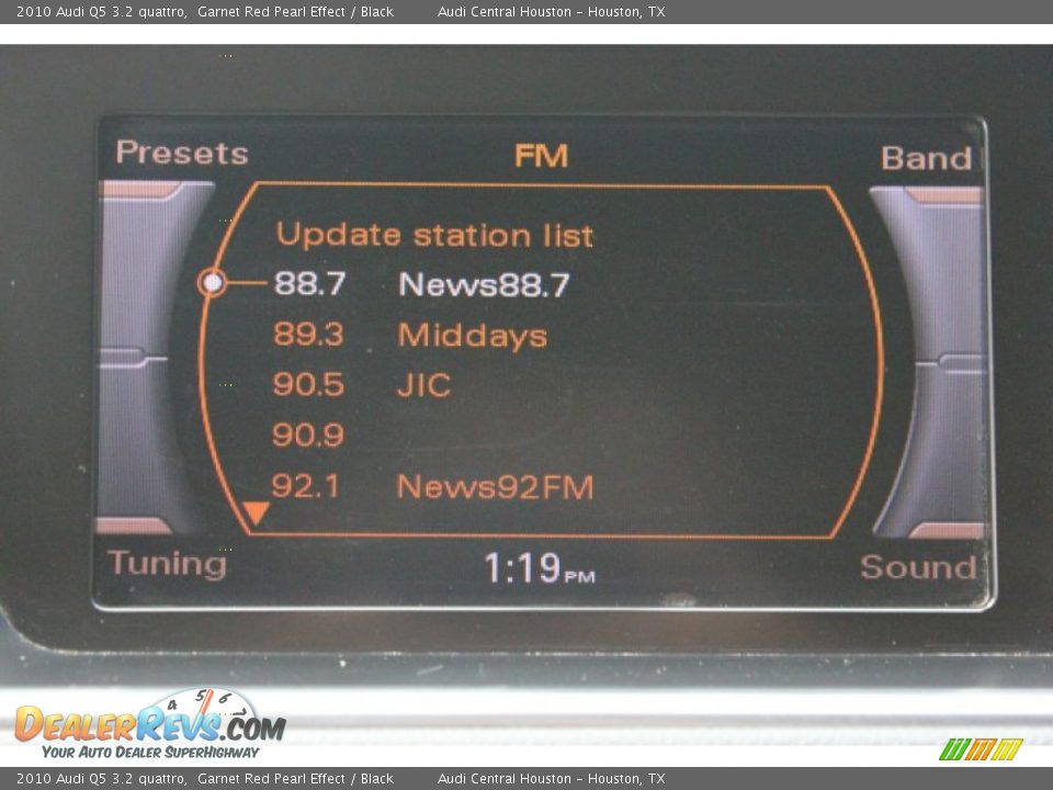 2010 Audi Q5 3.2 quattro Garnet Red Pearl Effect / Black Photo #17