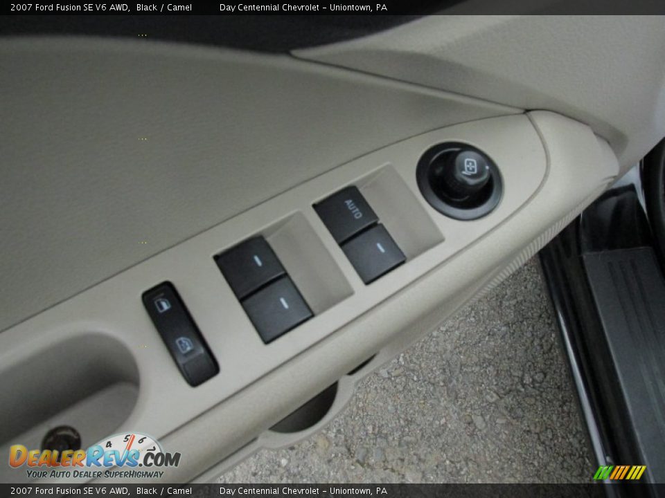 2007 Ford Fusion SE V6 AWD Black / Camel Photo #20