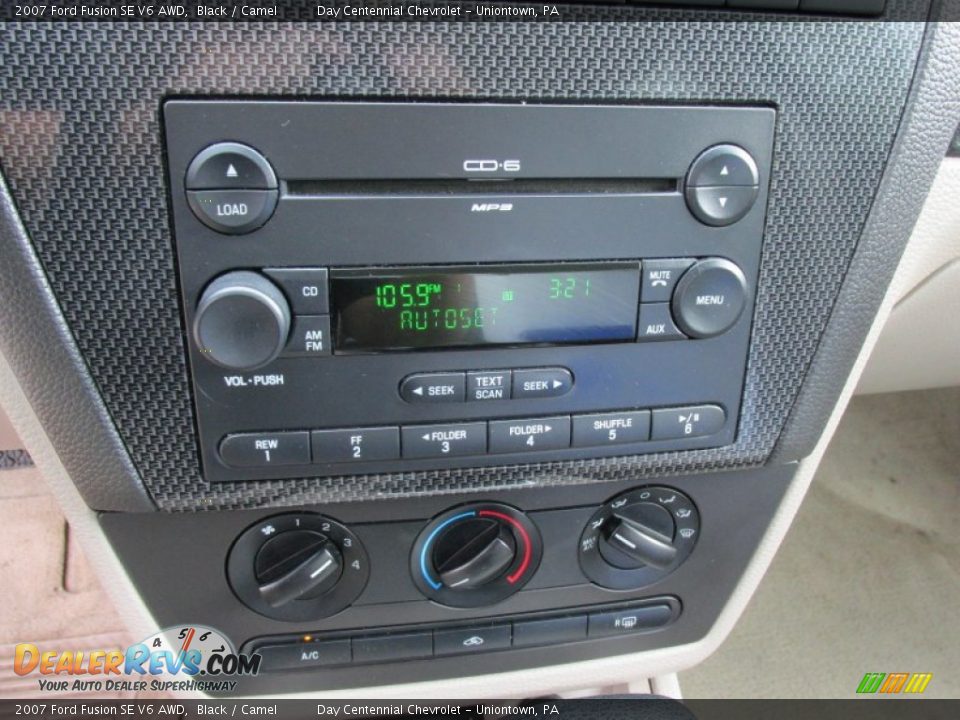 2007 Ford Fusion SE V6 AWD Black / Camel Photo #28