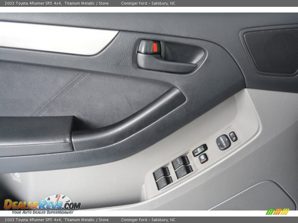 2003 Toyota 4Runner SR5 4x4 Titanium Metallic / Stone Photo #8