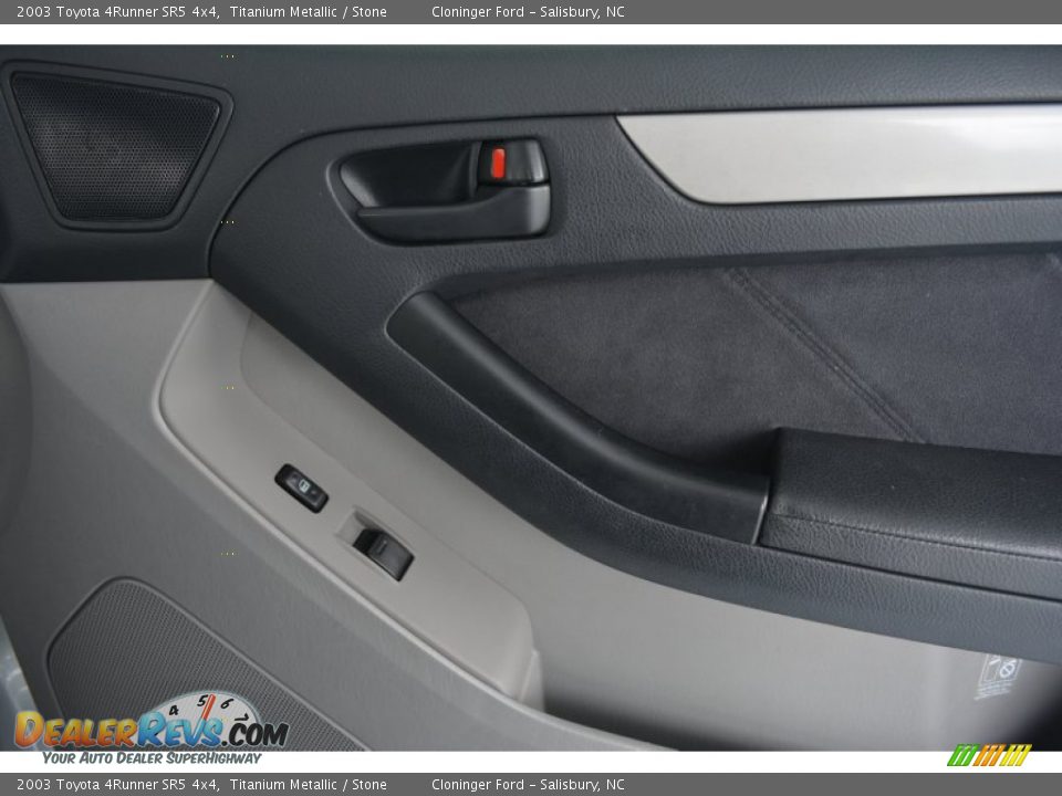 2003 Toyota 4Runner SR5 4x4 Titanium Metallic / Stone Photo #14