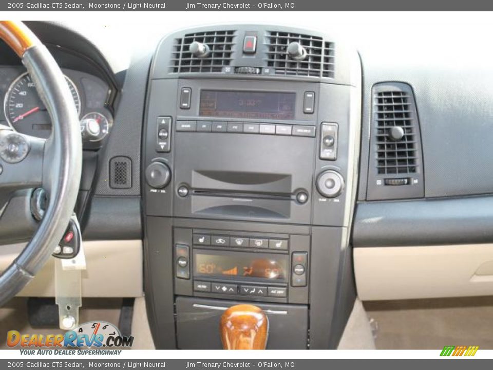 2005 Cadillac CTS Sedan Moonstone / Light Neutral Photo #12