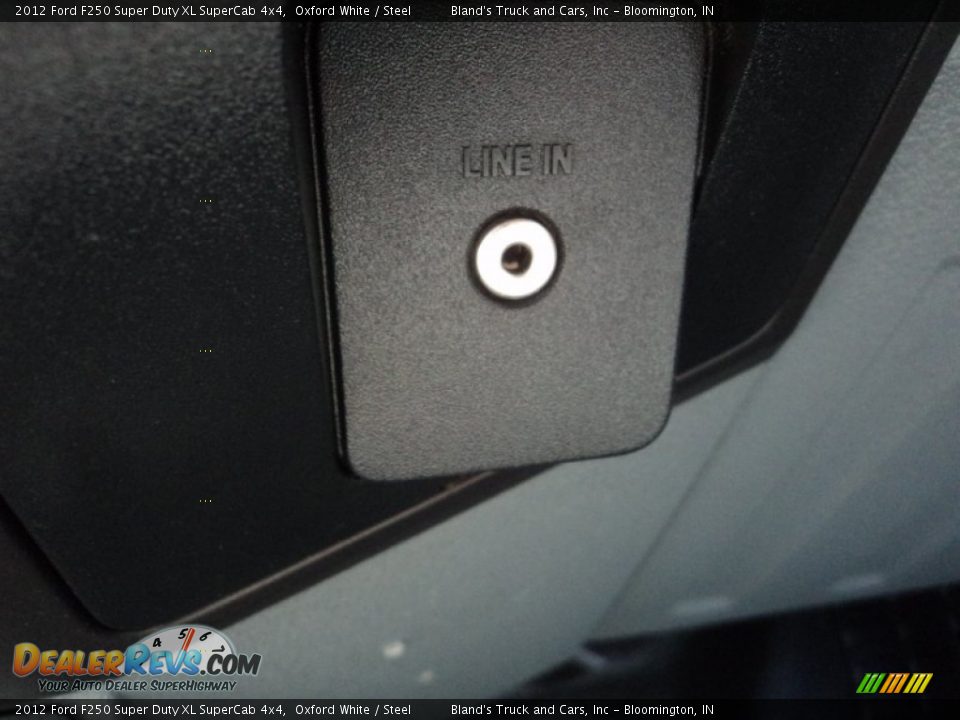 2012 Ford F250 Super Duty XL SuperCab 4x4 Oxford White / Steel Photo #21