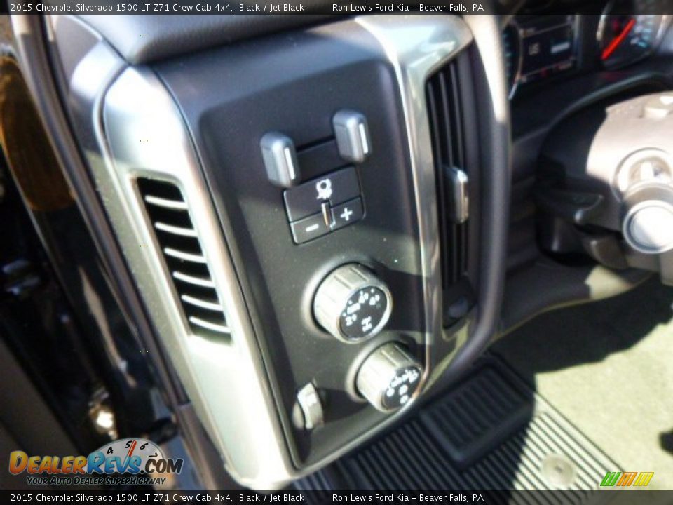 2015 Chevrolet Silverado 1500 LT Z71 Crew Cab 4x4 Black / Jet Black Photo #16