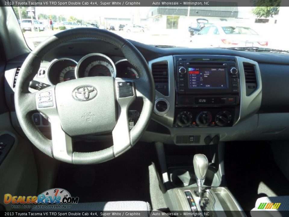 2013 Toyota Tacoma V6 TRD Sport Double Cab 4x4 Super White / Graphite Photo #15