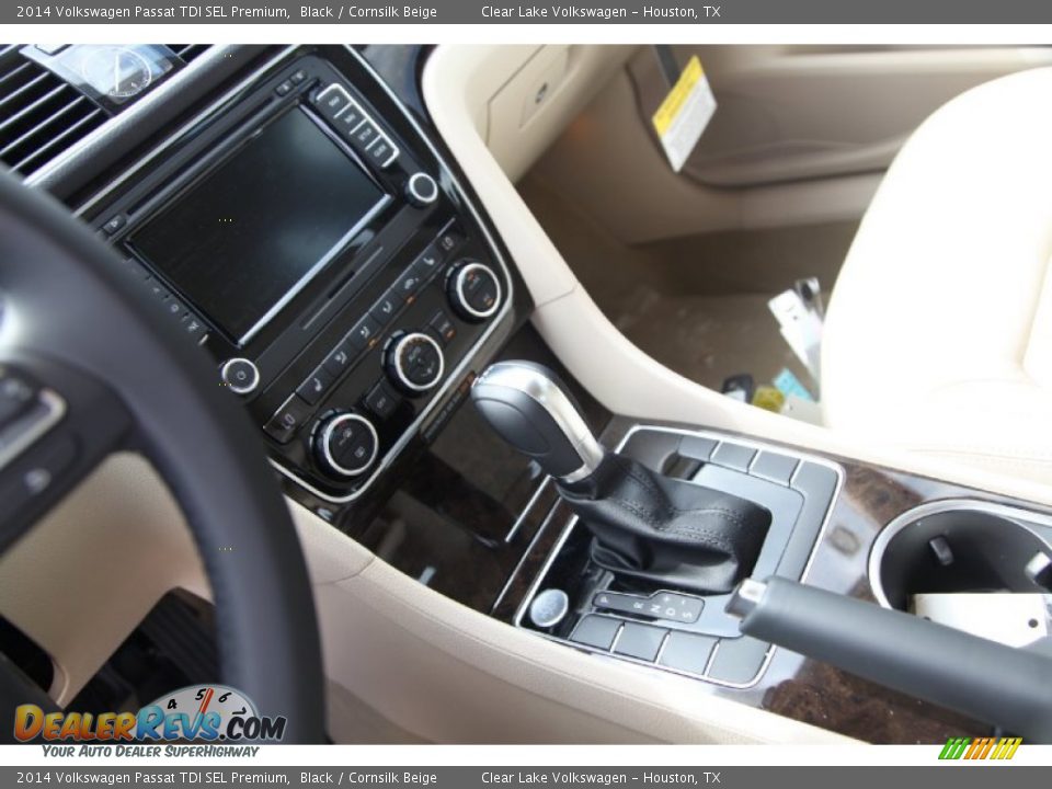 2014 Volkswagen Passat TDI SEL Premium Black / Cornsilk Beige Photo #12