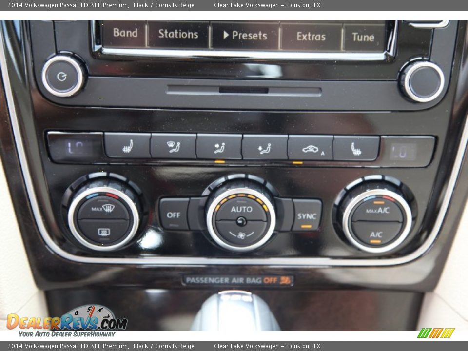 2014 Volkswagen Passat TDI SEL Premium Black / Cornsilk Beige Photo #15