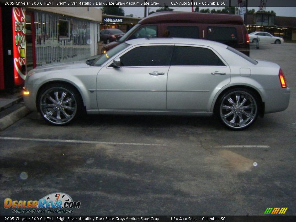 2005 Chrysler 300 C HEMI Bright Silver Metallic / Dark Slate Gray/Medium Slate Gray Photo #2