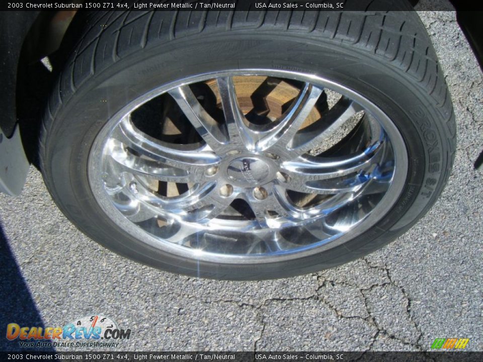 2003 Chevrolet Suburban 1500 Z71 4x4 Light Pewter Metallic / Tan/Neutral Photo #5