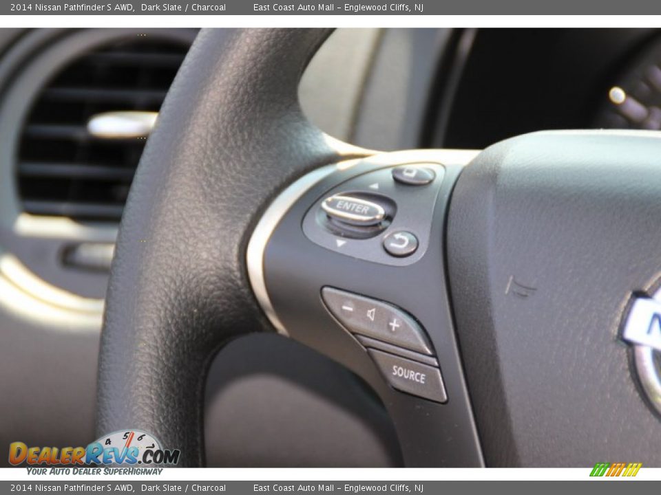 2014 Nissan Pathfinder S AWD Dark Slate / Charcoal Photo #13