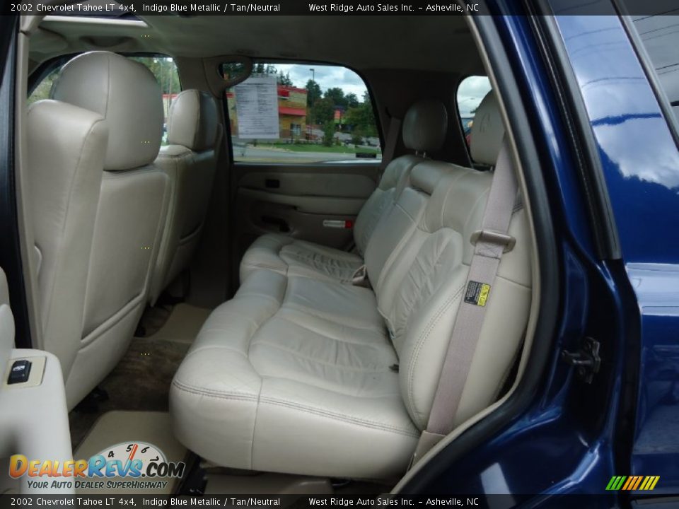 2002 Chevrolet Tahoe LT 4x4 Indigo Blue Metallic / Tan/Neutral Photo #20