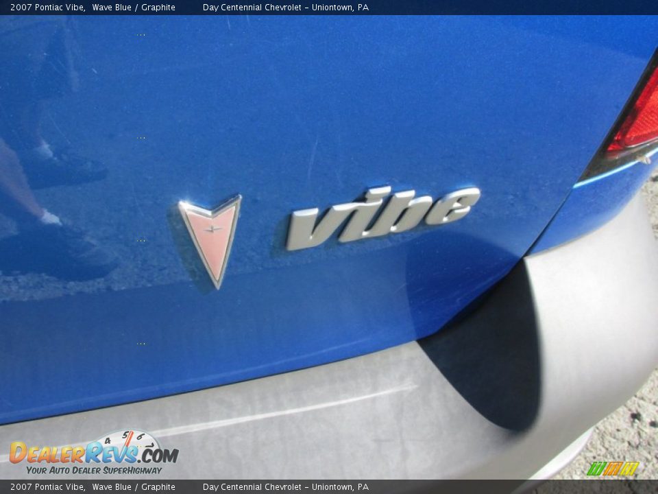 2007 Pontiac Vibe Wave Blue / Graphite Photo #6