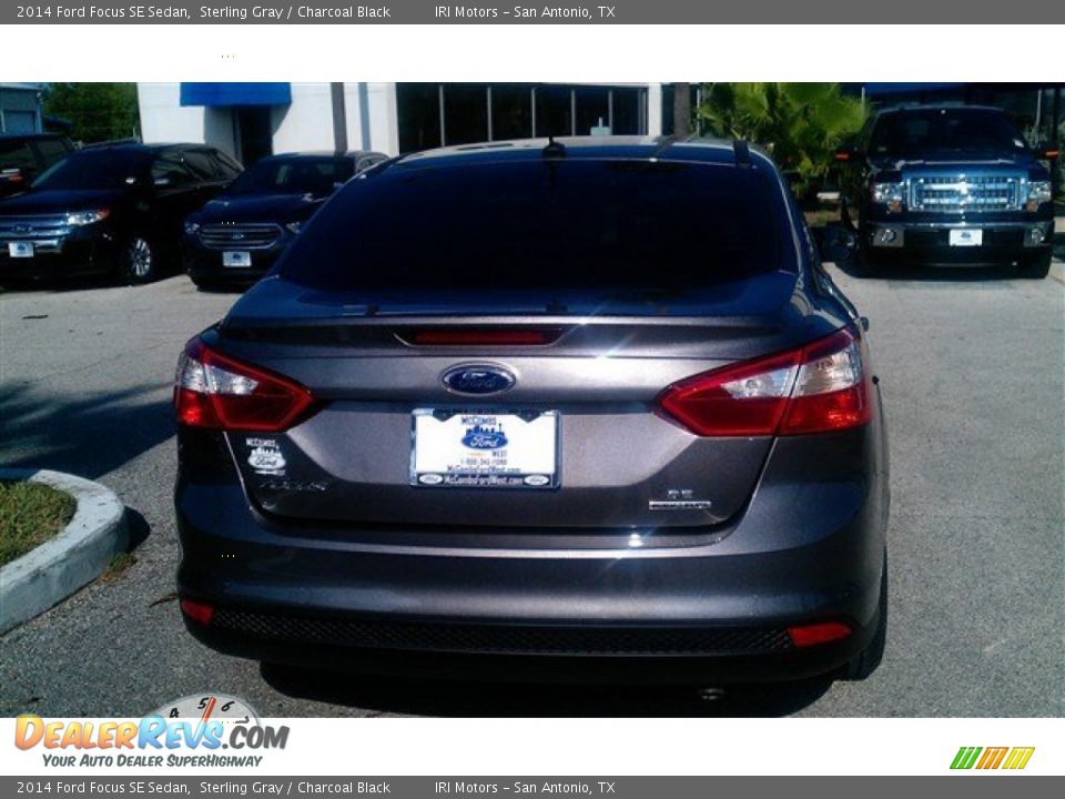 2014 Ford Focus SE Sedan Sterling Gray / Charcoal Black Photo #4