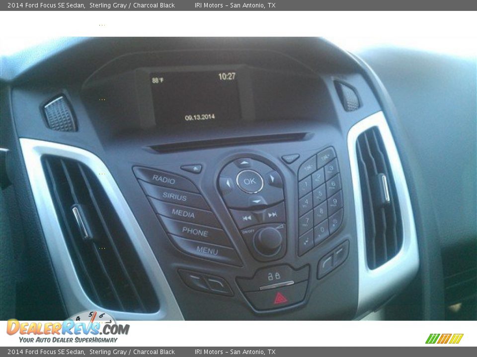 2014 Ford Focus SE Sedan Sterling Gray / Charcoal Black Photo #16