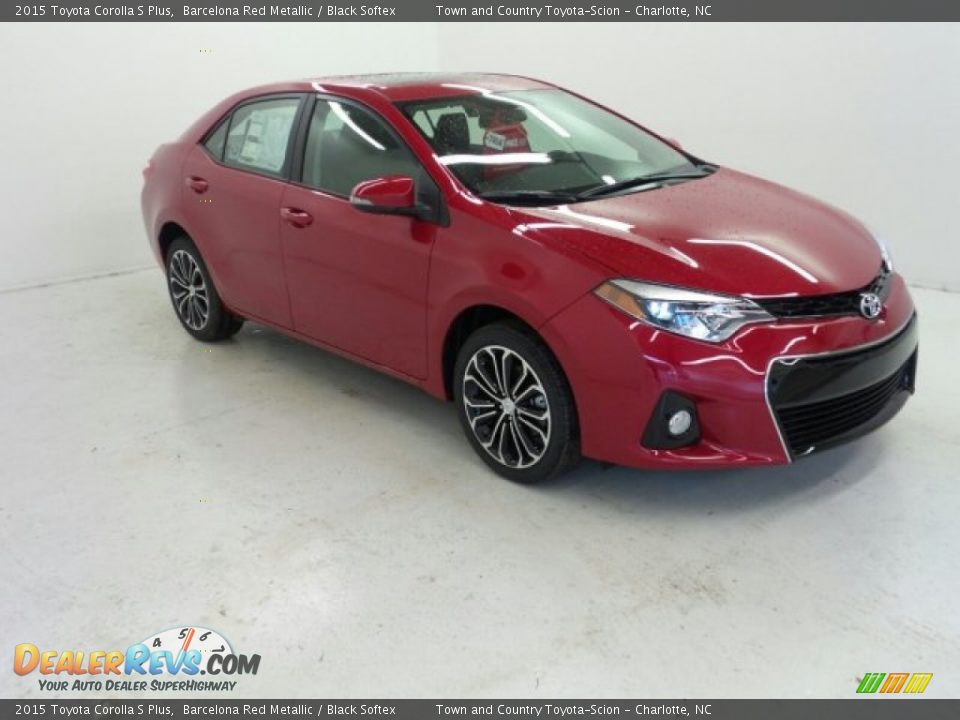 Front 3/4 View of 2015 Toyota Corolla S Plus Photo #2