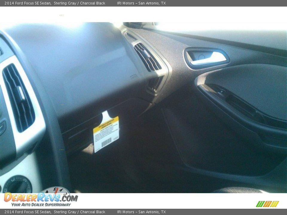 2014 Ford Focus SE Sedan Sterling Gray / Charcoal Black Photo #20