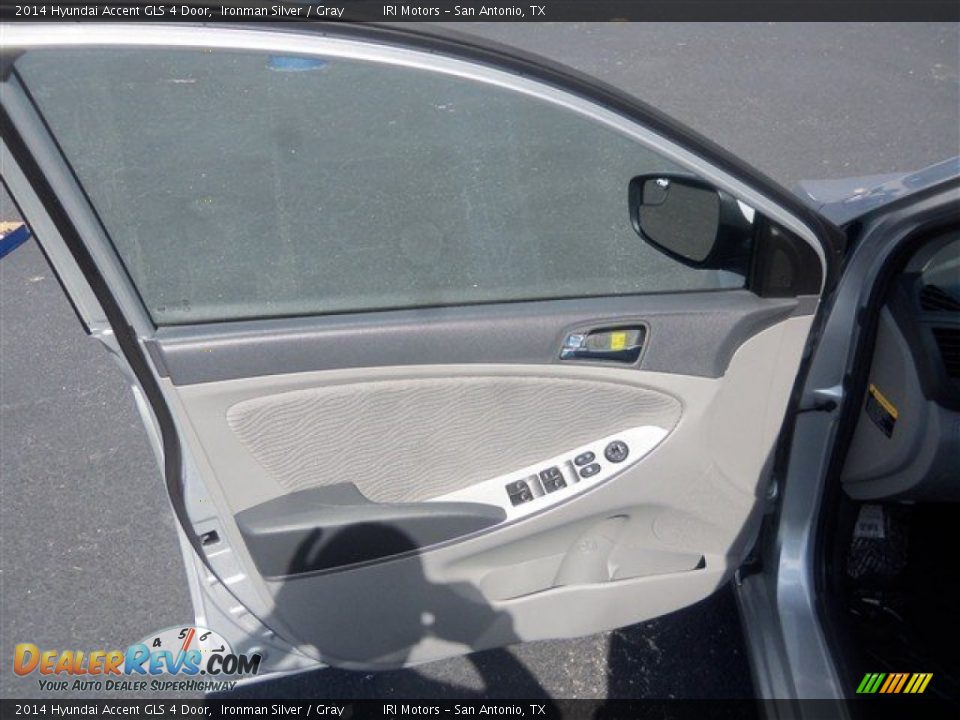 2014 Hyundai Accent GLS 4 Door Ironman Silver / Gray Photo #5