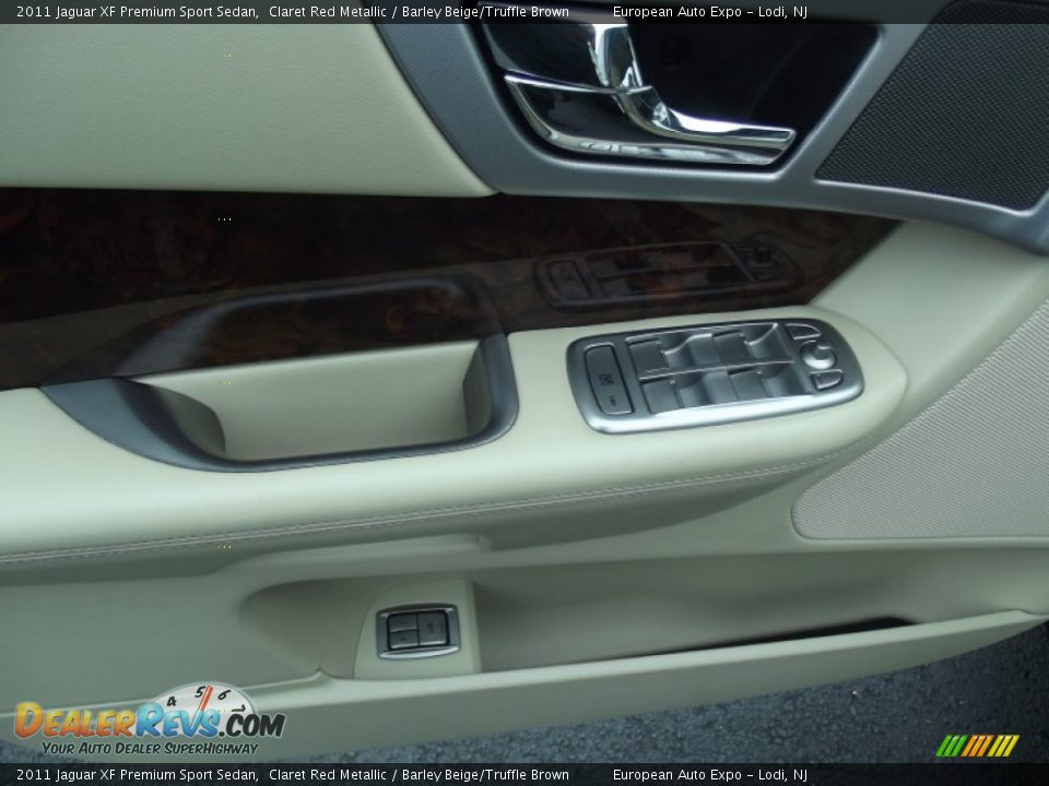2011 Jaguar XF Premium Sport Sedan Claret Red Metallic / Barley Beige/Truffle Brown Photo #20