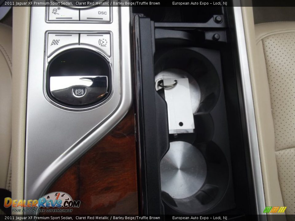 2011 Jaguar XF Premium Sport Sedan Claret Red Metallic / Barley Beige/Truffle Brown Photo #33