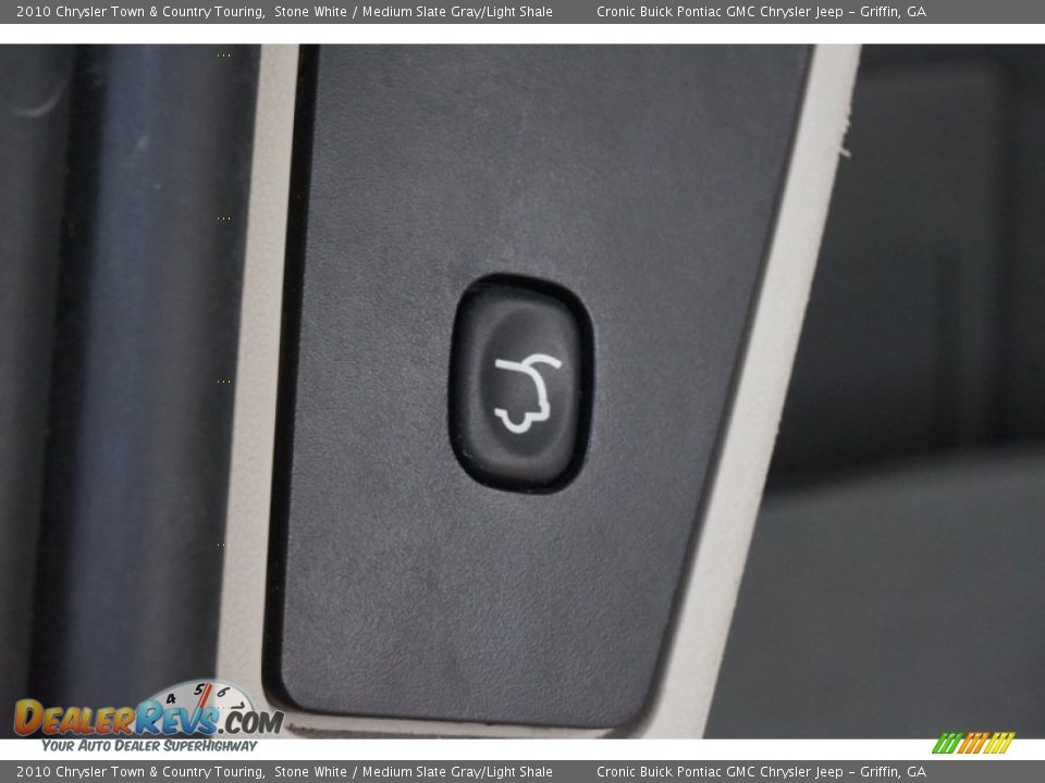 2010 Chrysler Town & Country Touring Stone White / Medium Slate Gray/Light Shale Photo #17