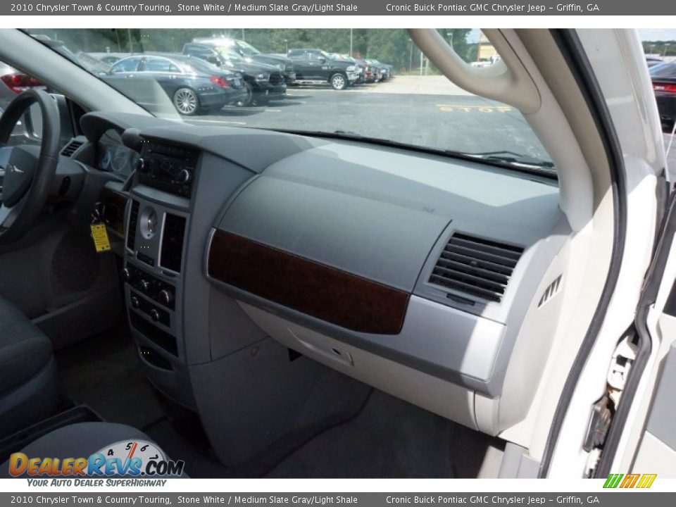 2010 Chrysler Town & Country Touring Stone White / Medium Slate Gray/Light Shale Photo #20