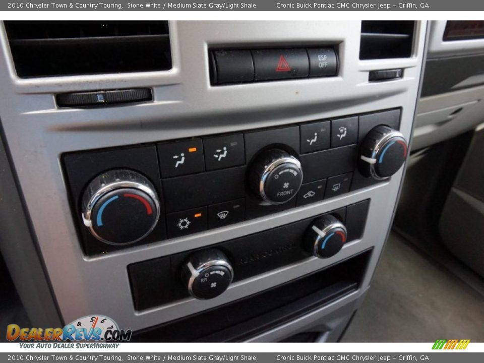 2010 Chrysler Town & Country Touring Stone White / Medium Slate Gray/Light Shale Photo #25