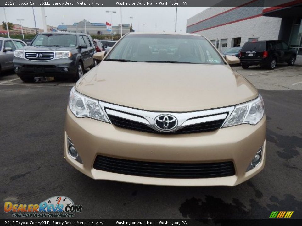 2012 Toyota Camry XLE Sandy Beach Metallic / Ivory Photo #5