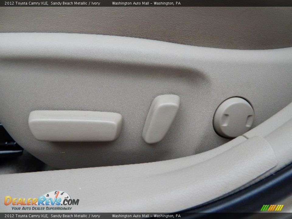 2012 Toyota Camry XLE Sandy Beach Metallic / Ivory Photo #13