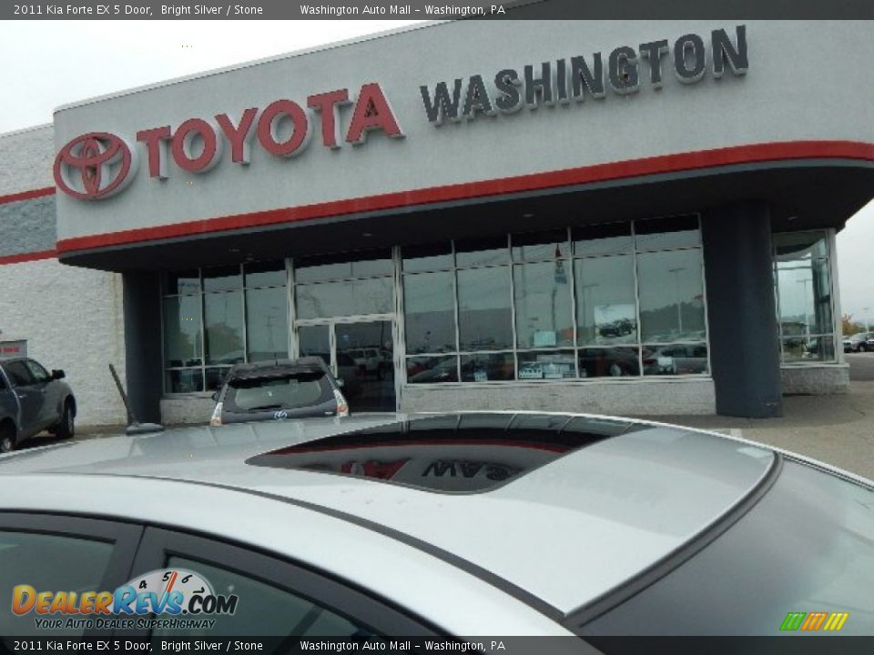 2011 Kia Forte EX 5 Door Bright Silver / Stone Photo #4