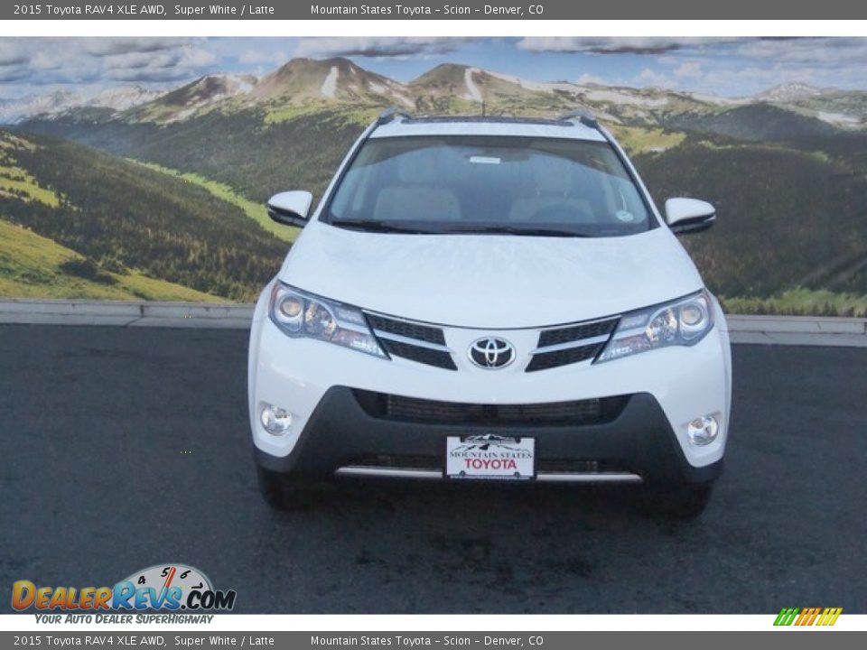 2015 Toyota RAV4 XLE AWD Super White / Latte Photo #2