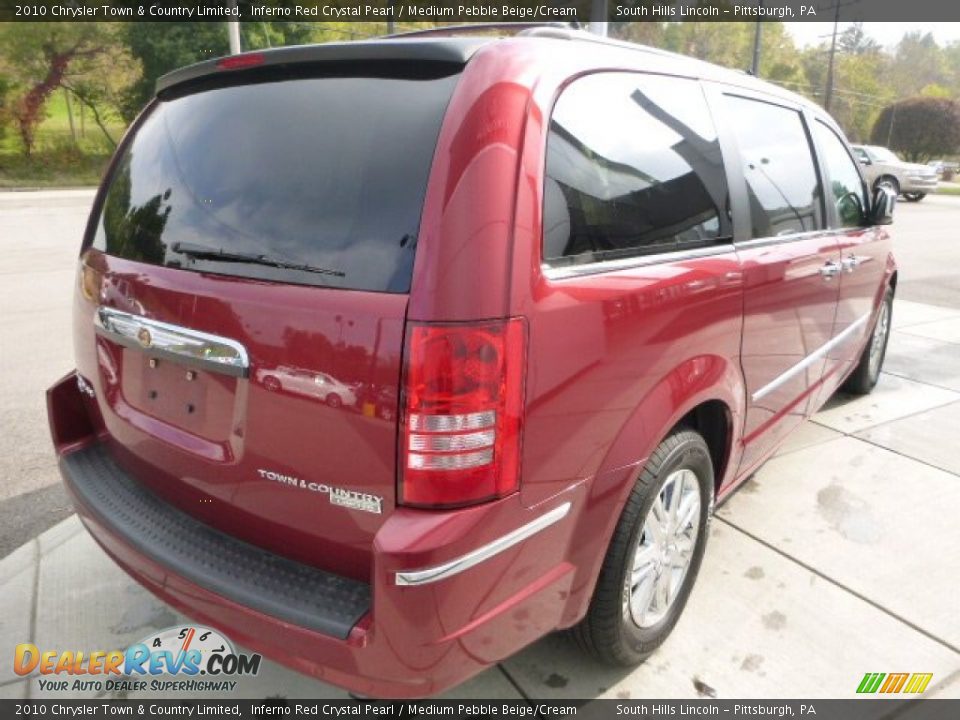 2010 Chrysler Town & Country Limited Inferno Red Crystal Pearl / Medium Pebble Beige/Cream Photo #5