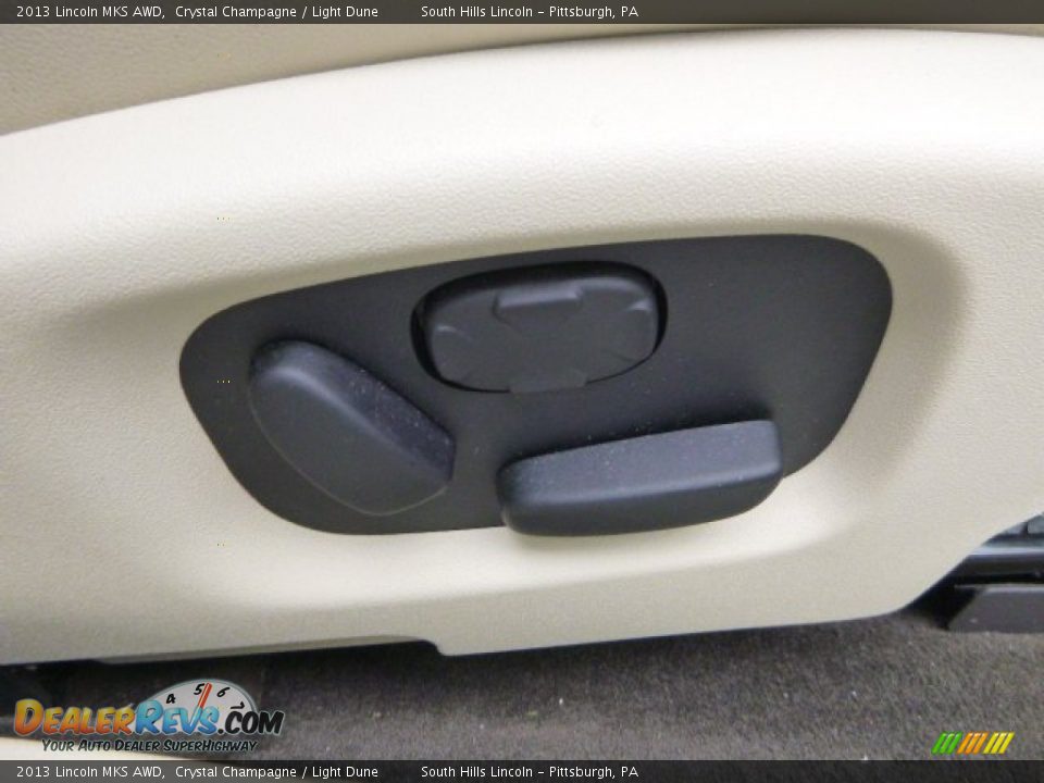 2013 Lincoln MKS AWD Crystal Champagne / Light Dune Photo #12