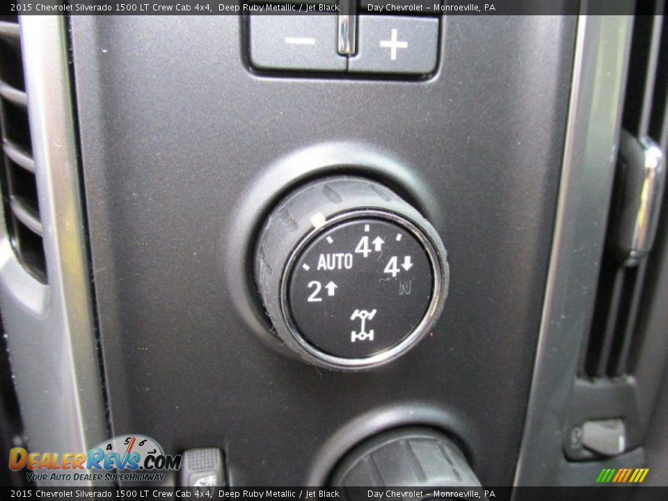 Controls of 2015 Chevrolet Silverado 1500 LT Crew Cab 4x4 Photo #16