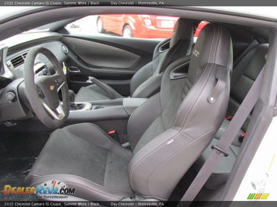 Front Seat of 2015 Chevrolet Camaro SS Coupe Photo #12