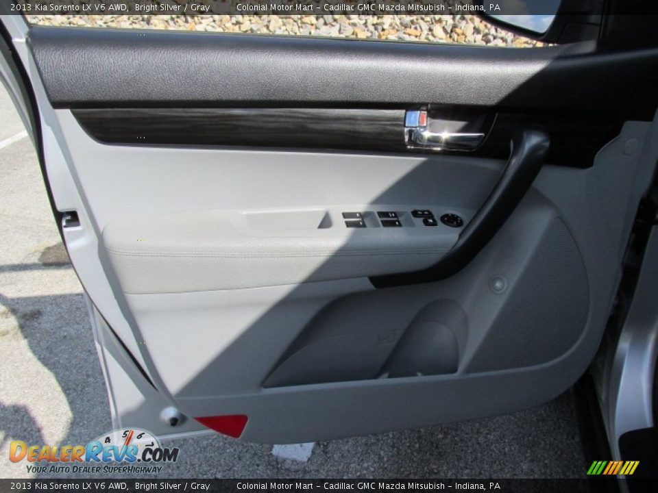2013 Kia Sorento LX V6 AWD Bright Silver / Gray Photo #11