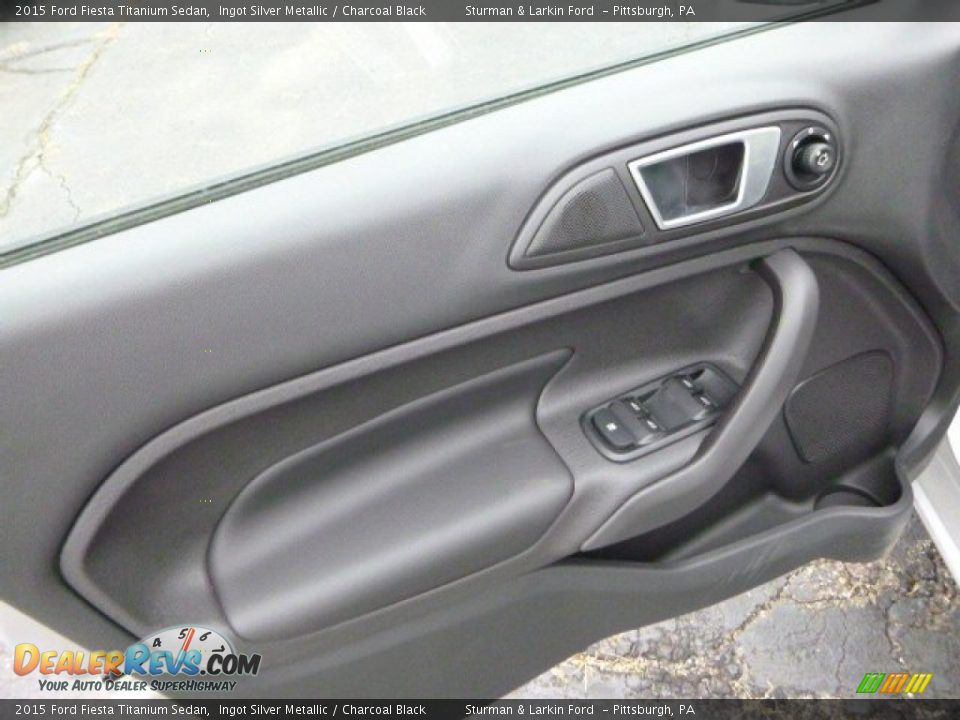2015 Ford Fiesta Titanium Sedan Ingot Silver Metallic / Charcoal Black Photo #10