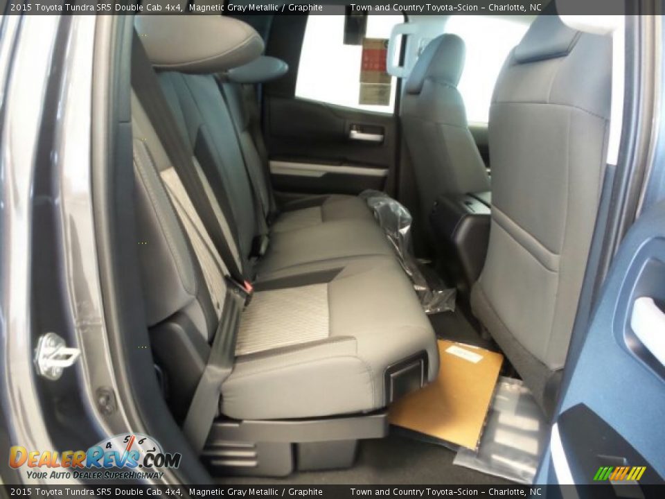 2015 Toyota Tundra SR5 Double Cab 4x4 Magnetic Gray Metallic / Graphite Photo #16