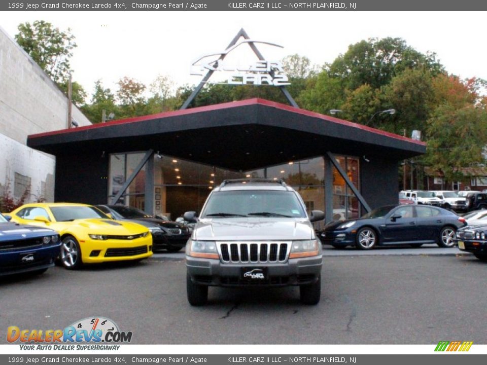 1999 Jeep Grand Cherokee Laredo 4x4 Champagne Pearl / Agate Photo #2