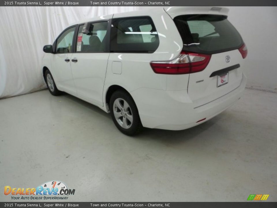 2015 Toyota Sienna L Super White / Bisque Photo #9