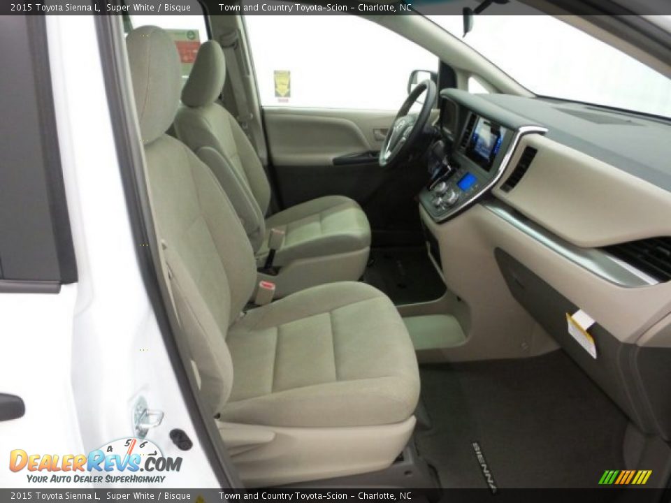2015 Toyota Sienna L Super White / Bisque Photo #17