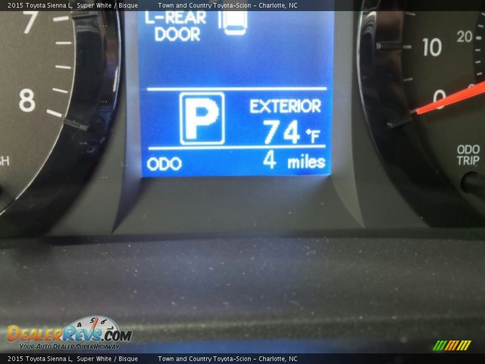 2015 Toyota Sienna L Super White / Bisque Photo #20