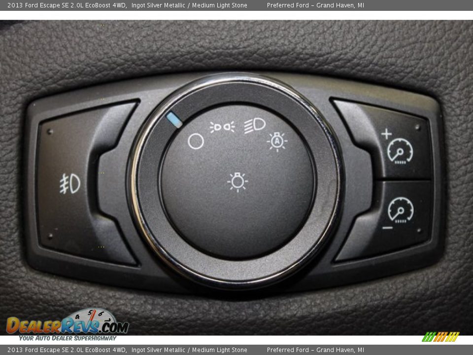 2013 Ford Escape SE 2.0L EcoBoost 4WD Ingot Silver Metallic / Medium Light Stone Photo #31